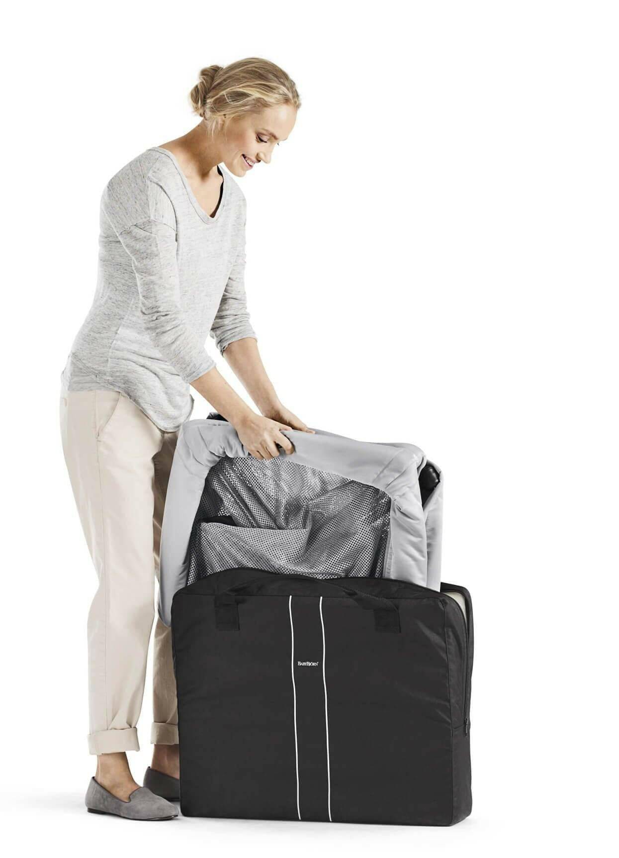 BabyBjorn Travel Crib Light Bundle - Black