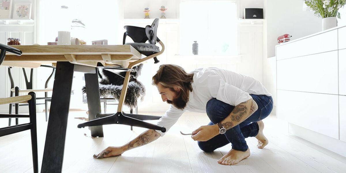 Nomi Highchair - Black/Black