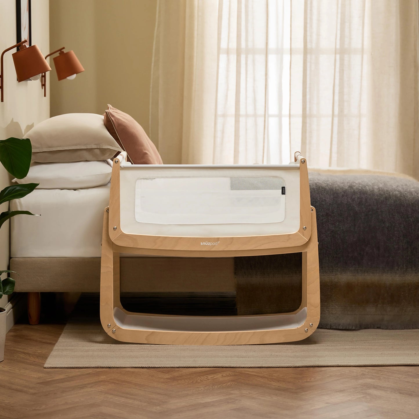 SnuzPod5 Bedside Crib - Natural USFN050C