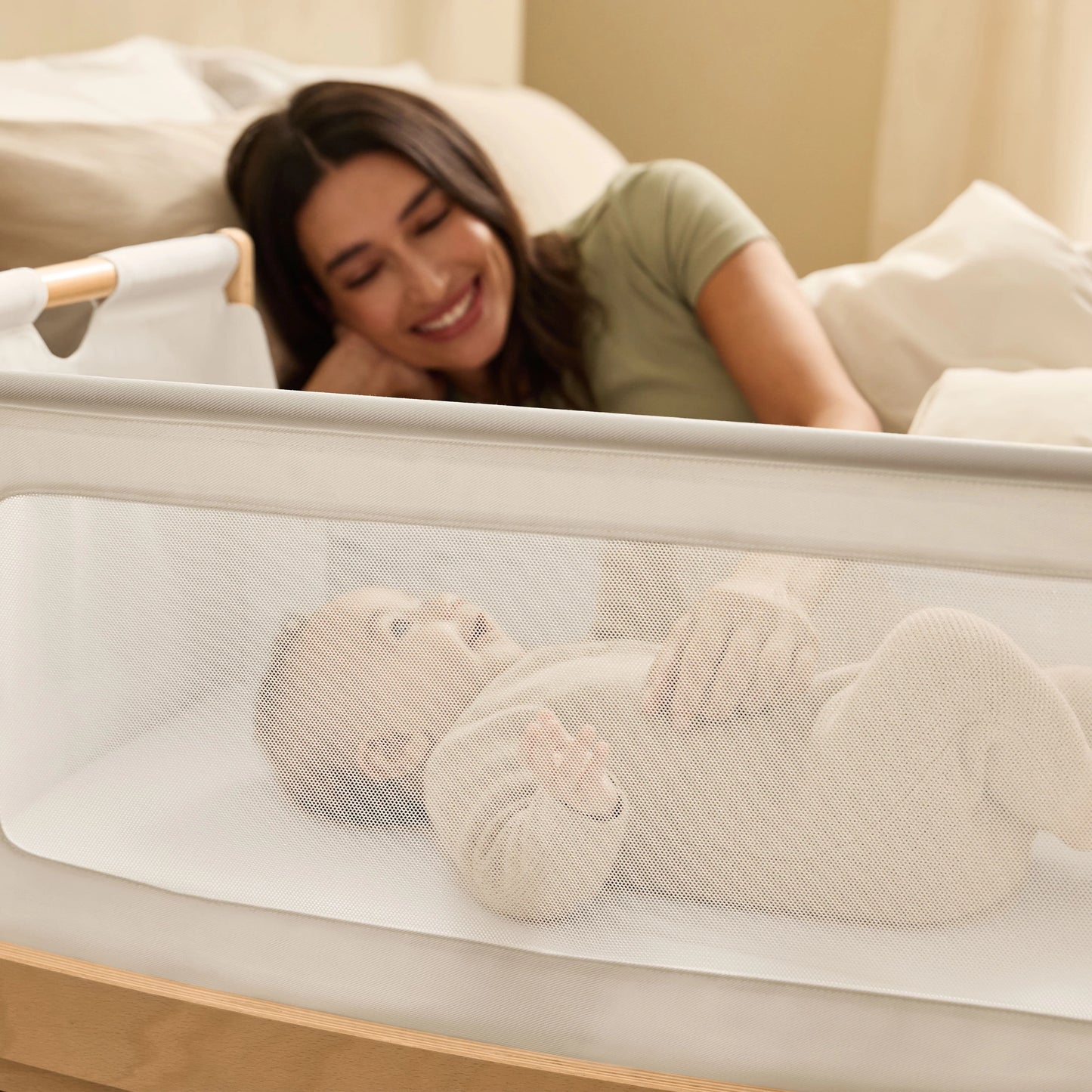 SnuzPod5 Bedside Crib - Natural