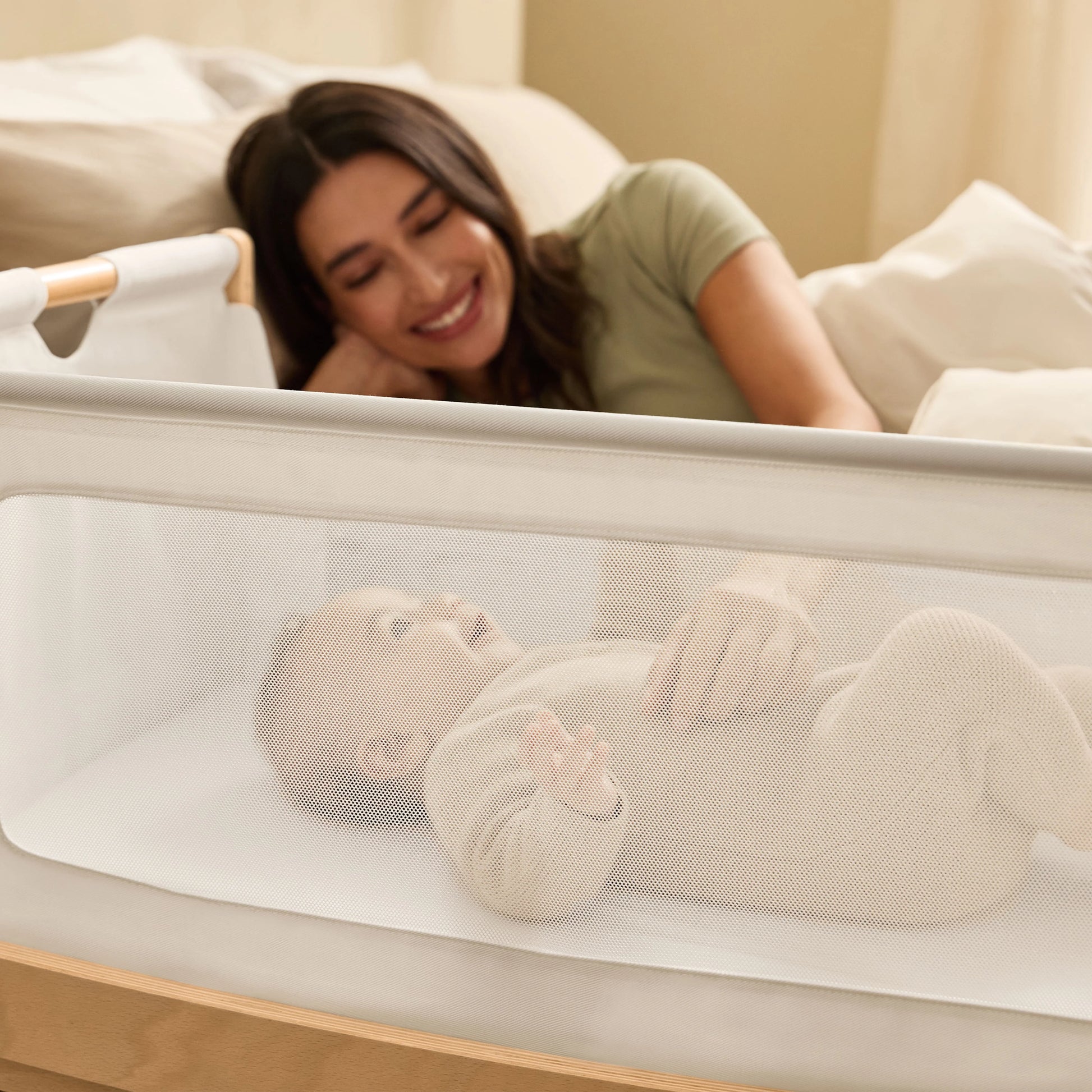 SnuzPod5 Bedside Crib - Natural