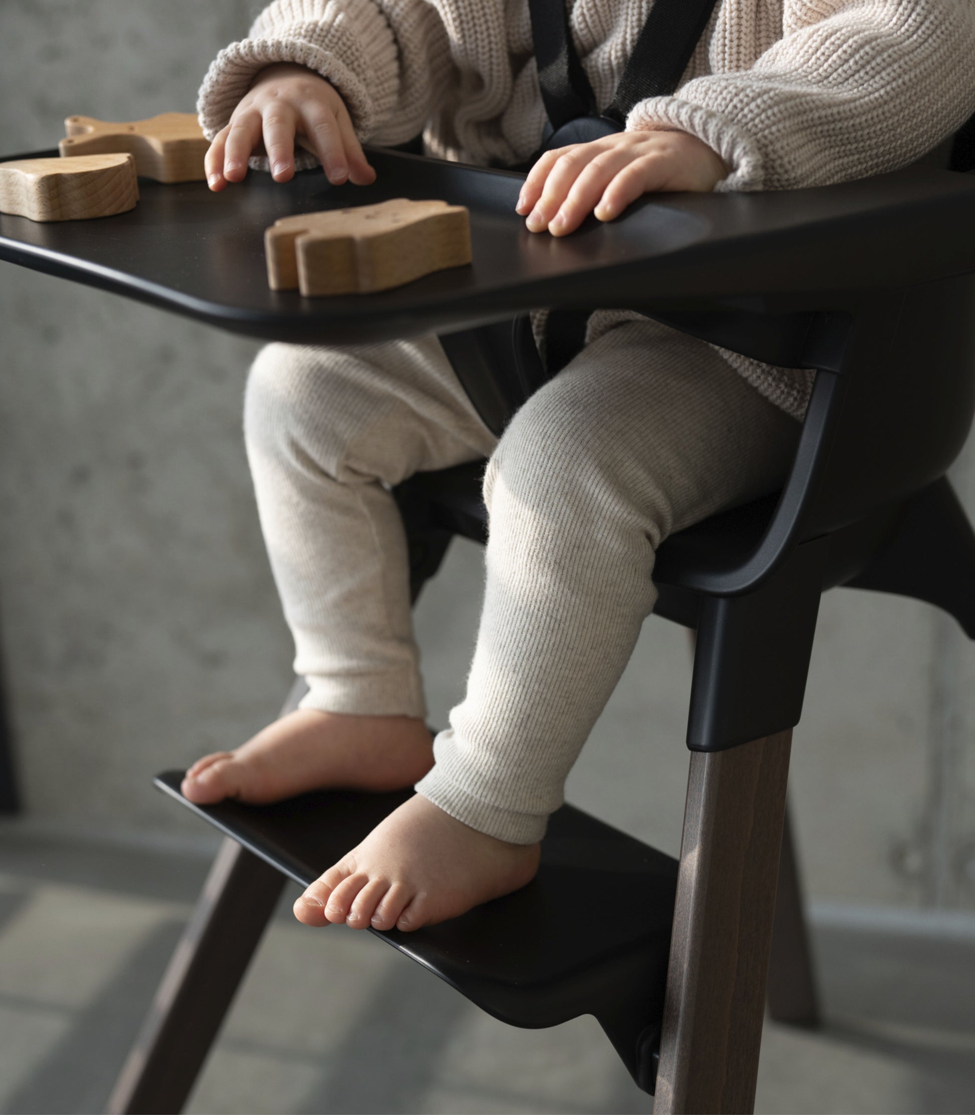 Stokke Clikk High Chair - Black / Warm Brown
