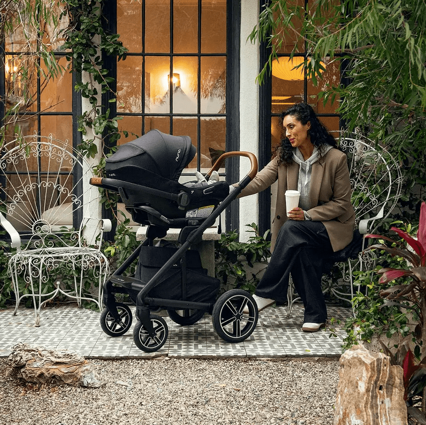 Nuna MIXX Next with Magnetic Buckle + PIPA Aire RX Travel System Bundle - Caviar