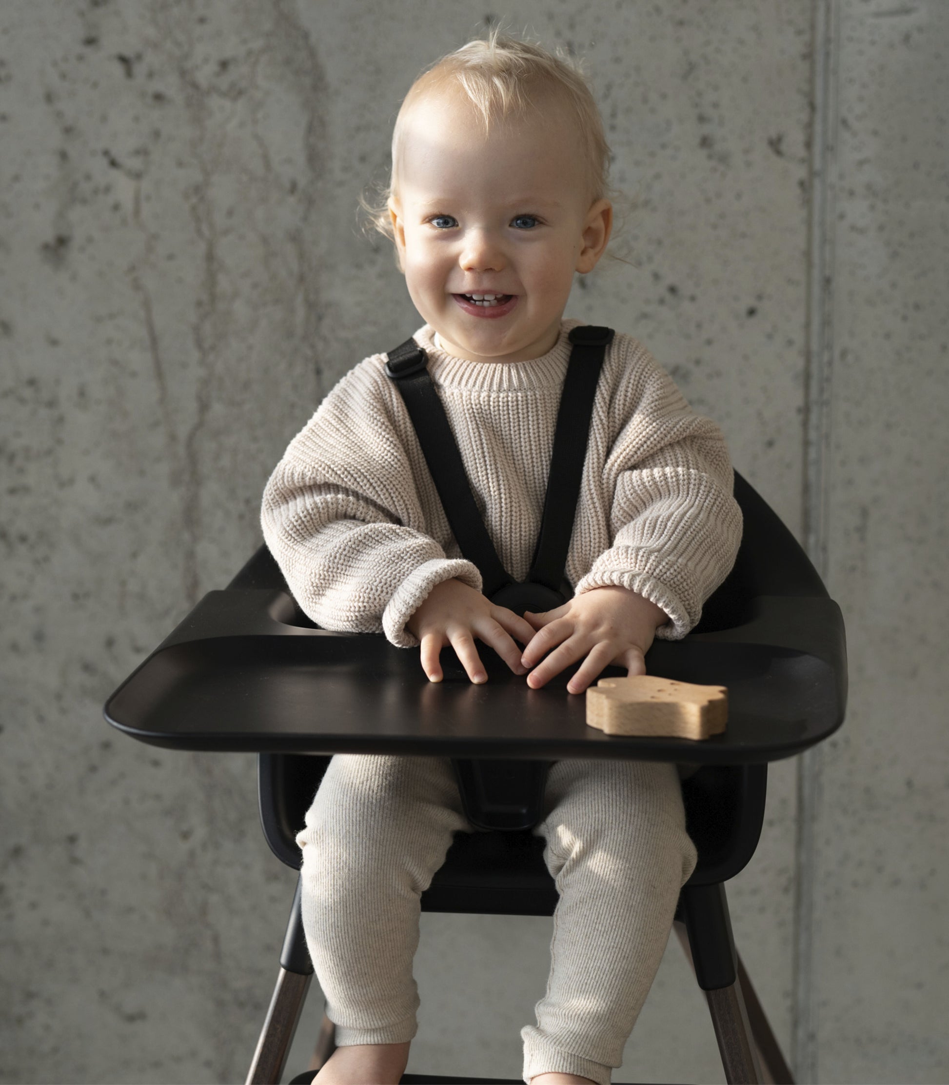 Stokke Clikk High Chair - Black / Warm Brown