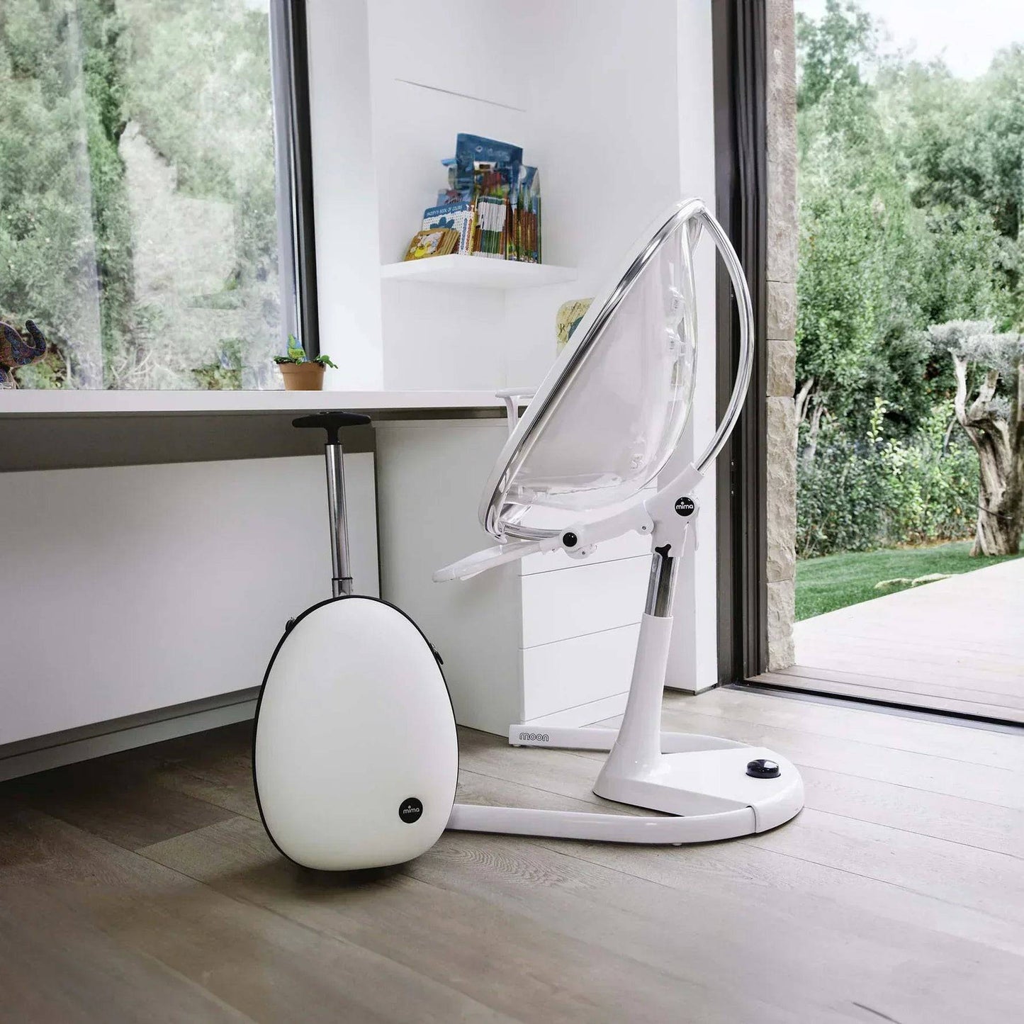 Mima Moon 2G High Chair - White/Silver