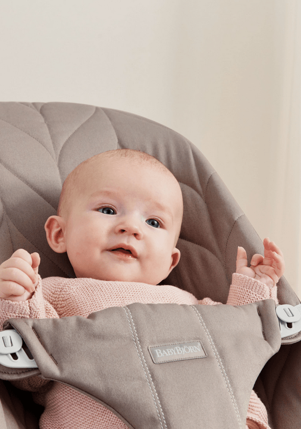 Baby Bjorn Bouncer Bliss, Light Grey Frame, Petal Quilt Cotton - Sand Grey - Traveling Tikes 