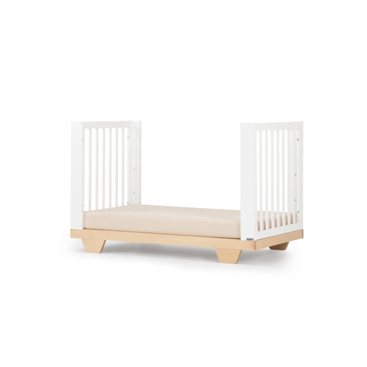 Dadada Spirit Spirit 8-in-1 Convertible Crib - White + Natural