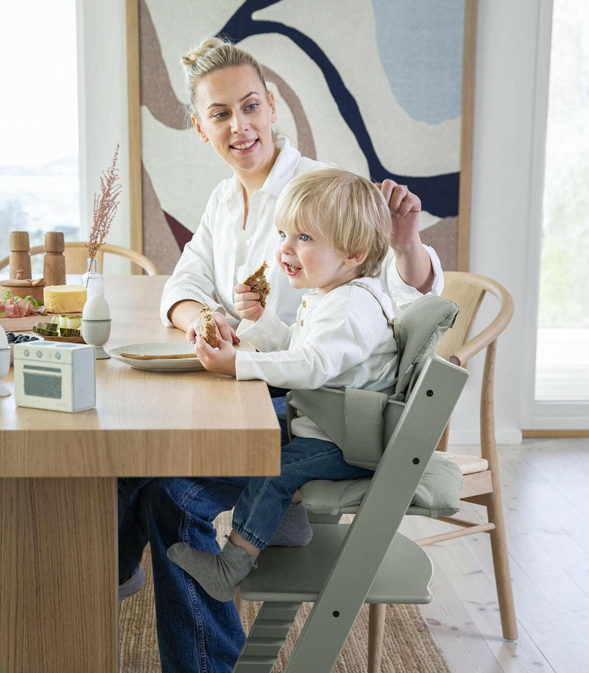 STOKKE Tripp Trapp high chair with baby set and harness - perfect for  little ones