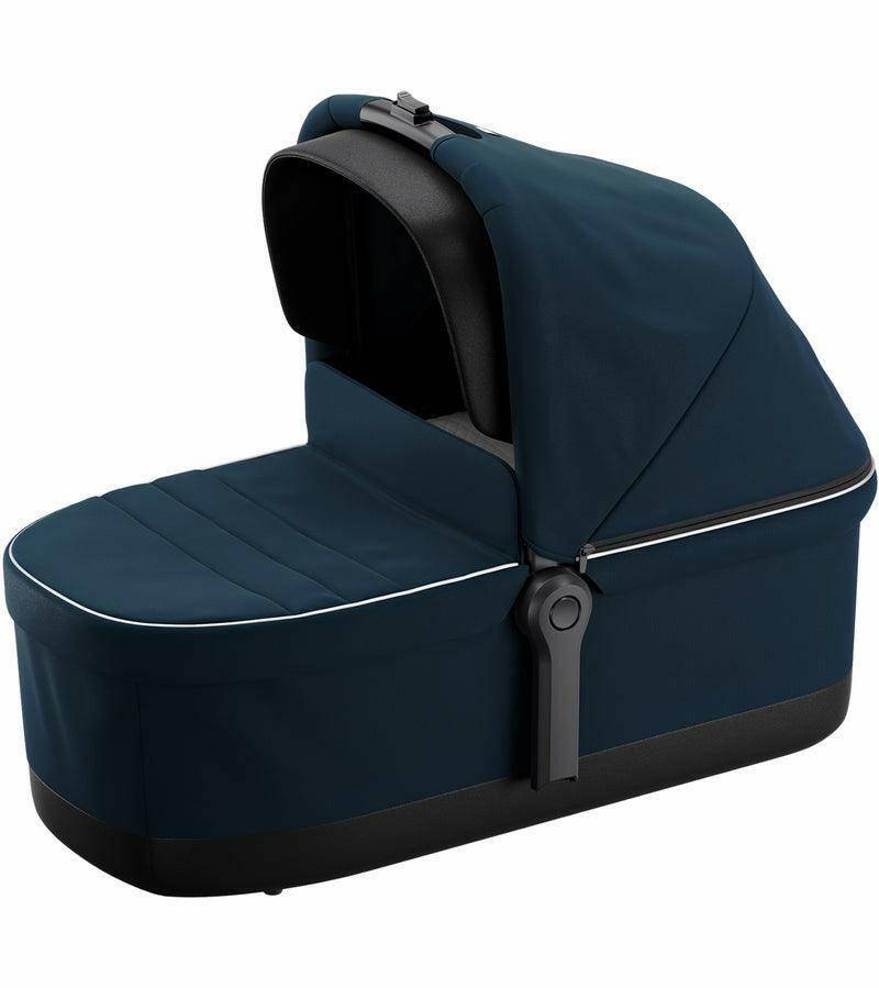 Thule Sleek Bassinet - Navy Blue - Traveling Tikes 