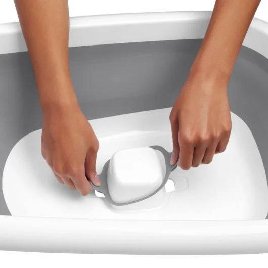 OXO Splash & Store Bathtub